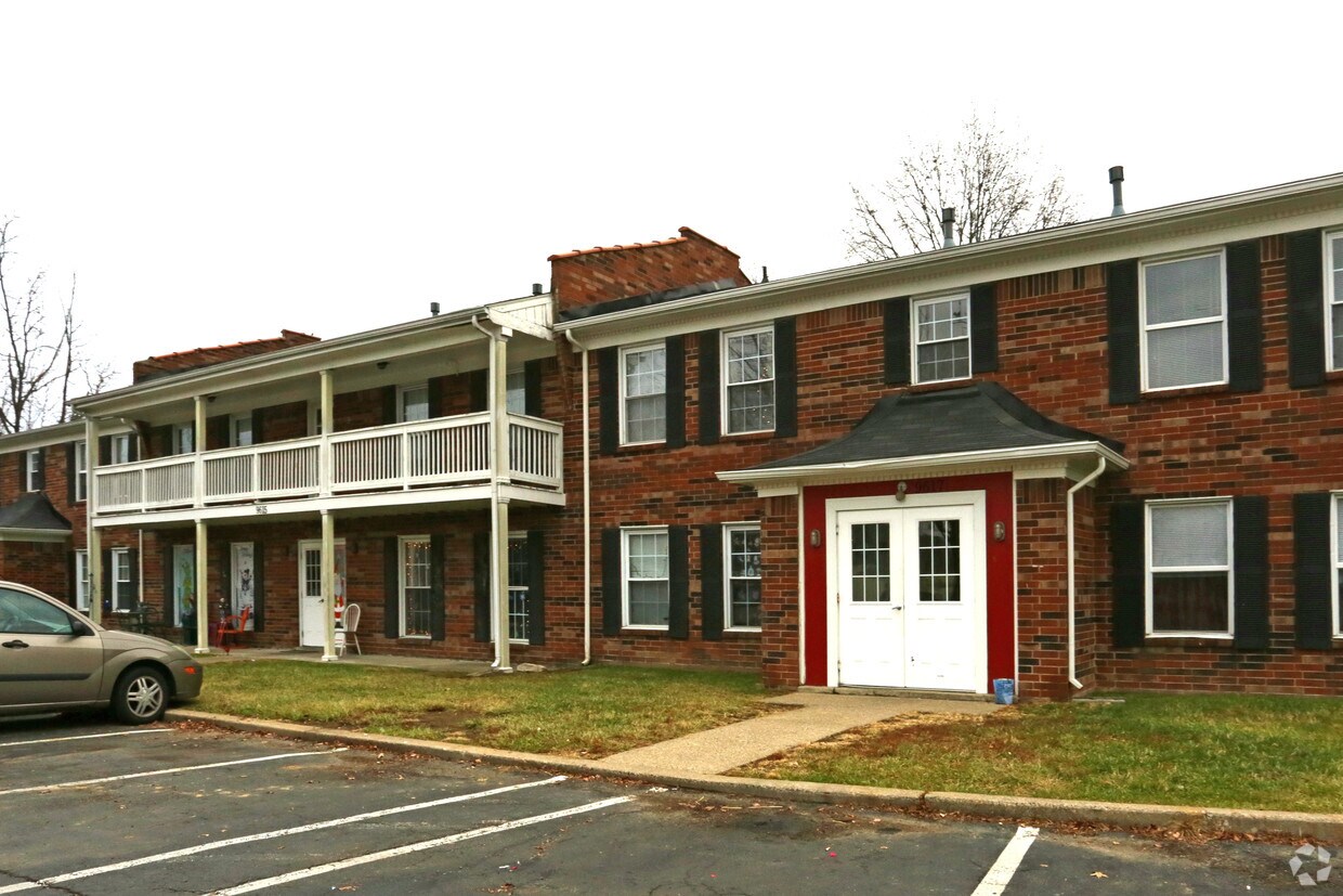 Country Place Apartments Louisville KY Apartments com Country Place Apartments Louisville KY Apartments com