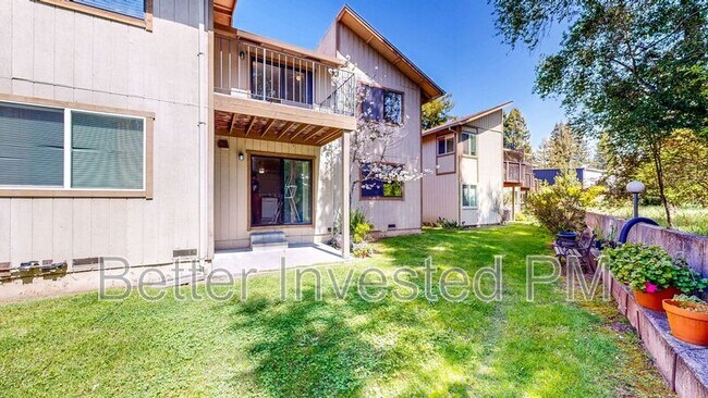 Foto del edificio - 5220 Fulton Rd