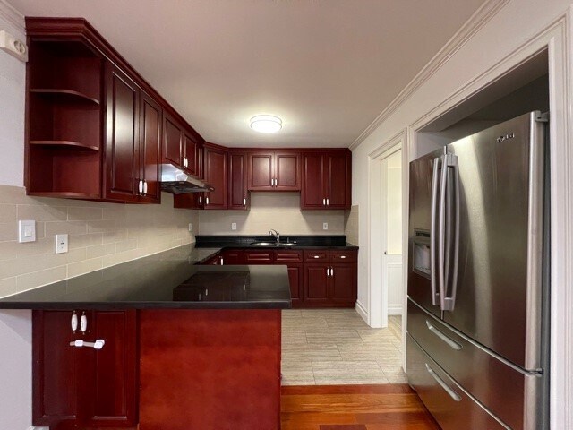Building Photo - 230 Urbano Dr