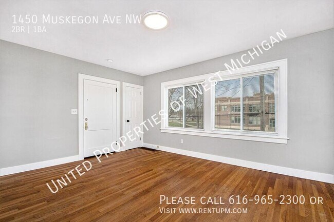 Building Photo - Available Now | Beautiful 2 Bedroom Upper ...