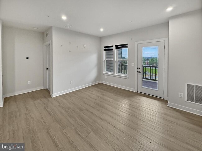 Building Photo - 46270 Mount Allen Ter