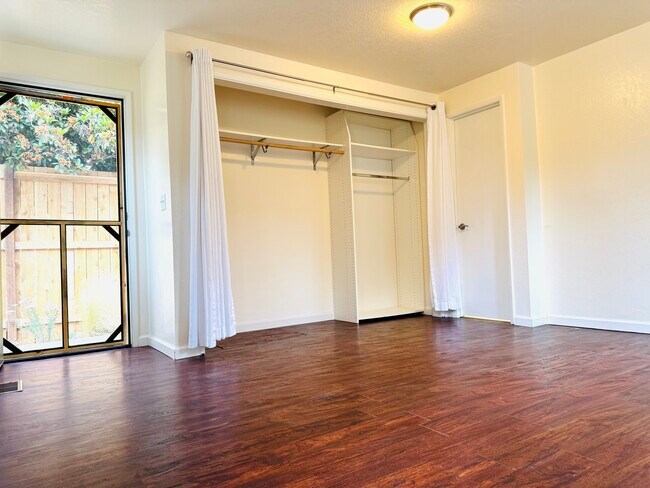 Foto del edificio - 1320 NW 27th St