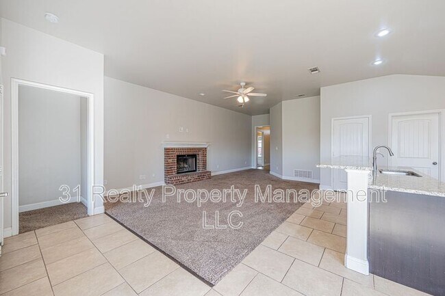 Foto del edificio - 704 E 97th St