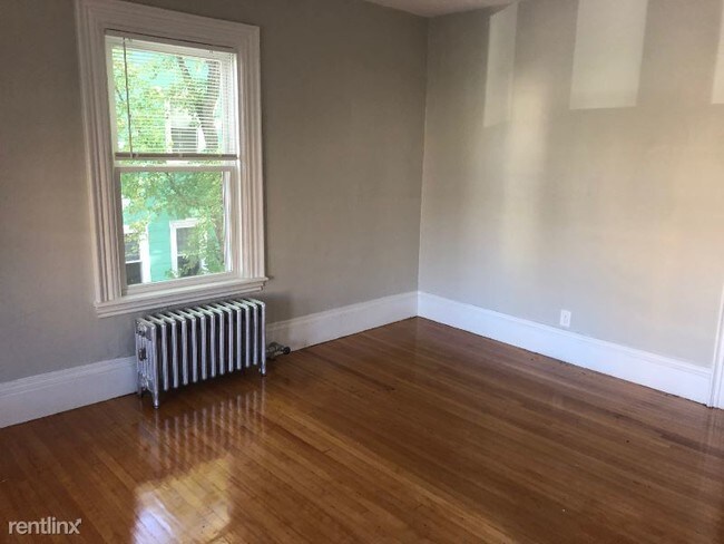 Building Photo - 82 Beacon St