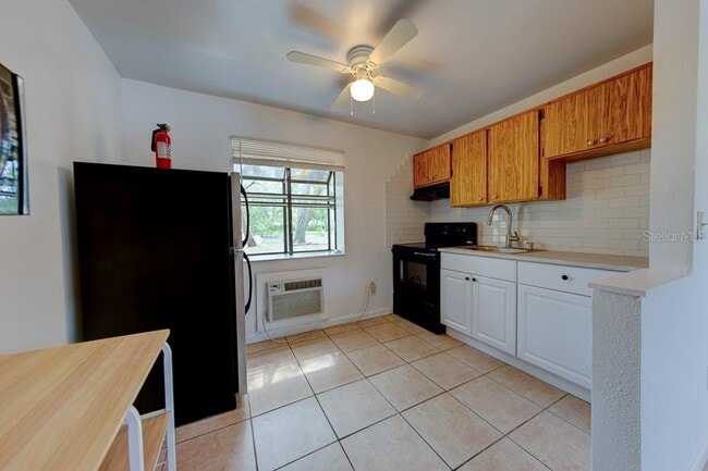 Foto del edificio - 2142 Bradford St