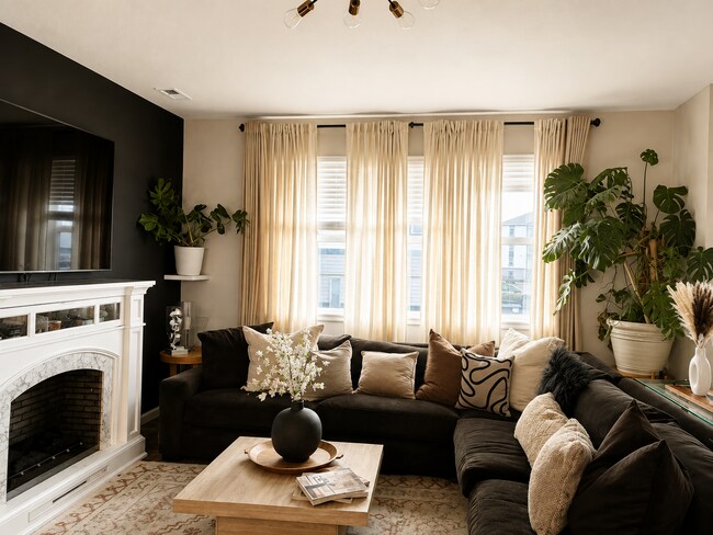 Foto del edificio - 1625 Rose Quartz Heights