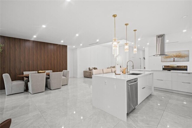 Foto del edificio - Southwest 150th Court, Miami, FL 33185 - 4 BR 2 BA single-family home