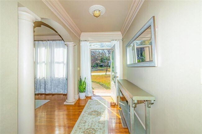 Foto del edificio - 721 Smithstone Rd SE