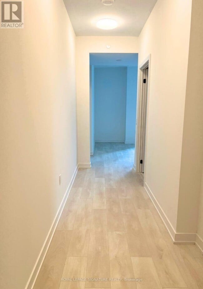 Photo du bâtiment - 117 Broadway Ave