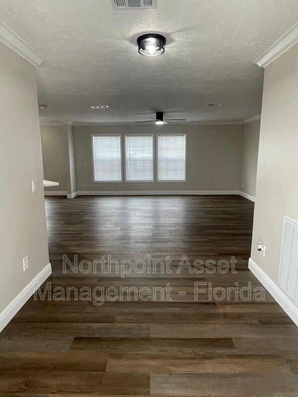 Building Photo - 8441 Fantasia Park Way
