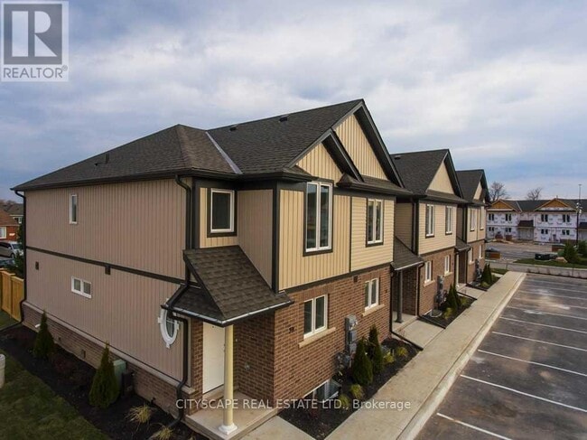 Building Photo - 7768 Ascot Cir