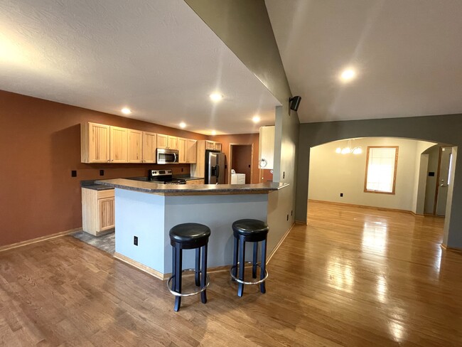 Building Photo - 871 Windstar Blvd