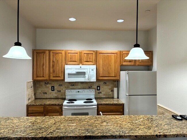 Foto del edificio - Long Term Rental - Tarn Landing A7