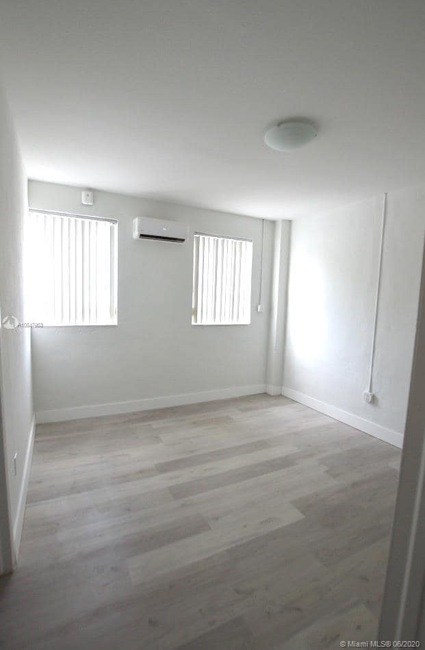 Building Photo - 6647 SW 59th Pl