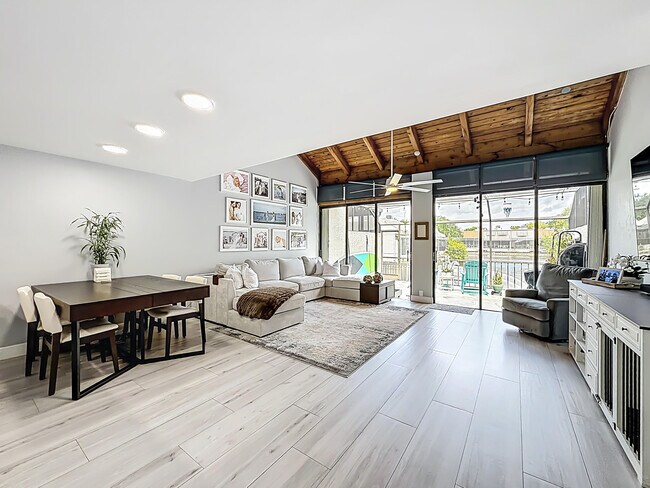 Foto del edificio - 11313 NW 15th St