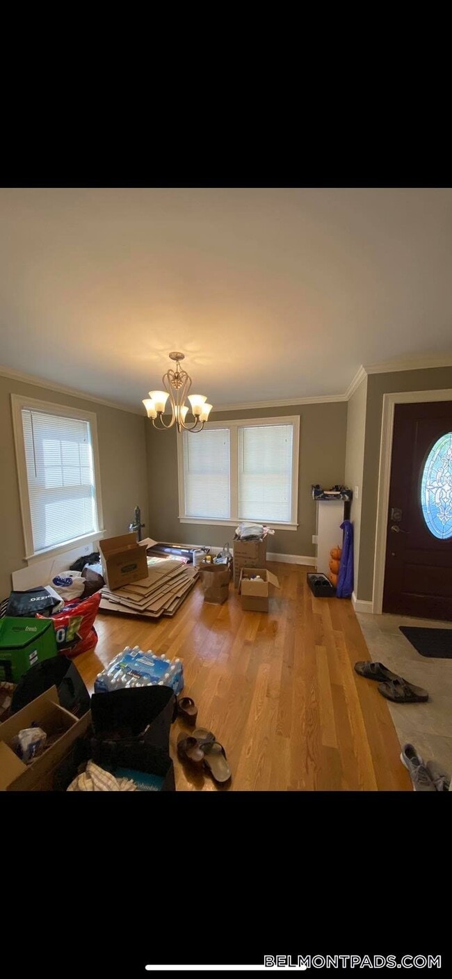 Building Photo - 622 Trapelo Rd