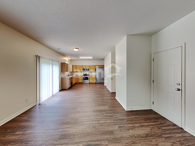 Foto del edificio - 1327 Arbor Greene Dr