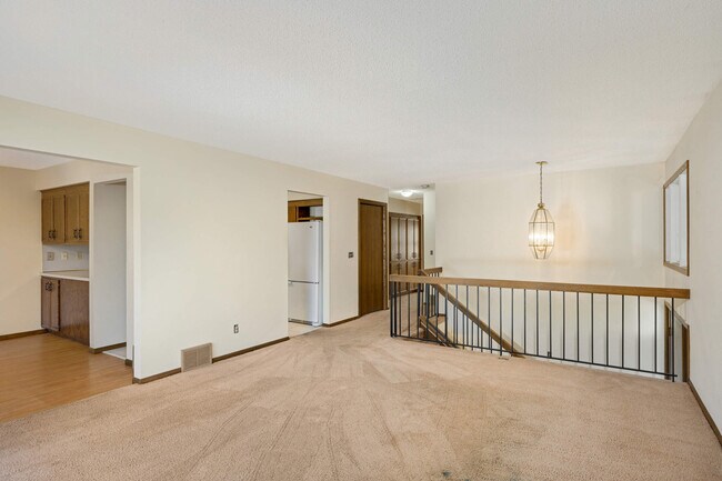 Foto del edificio - 11110 Utica Ave S