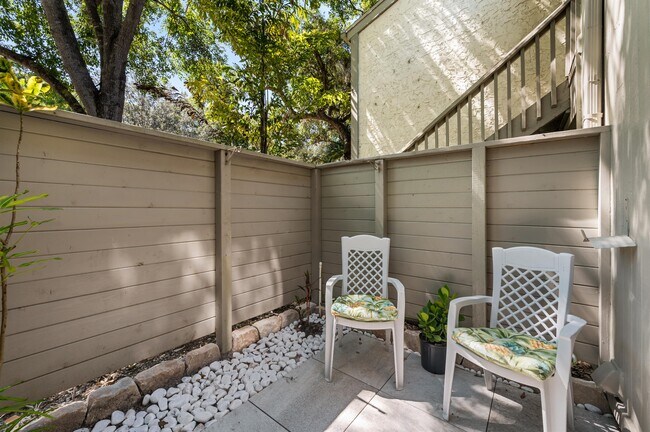 Building Photo - 1628 Boathouse Cir