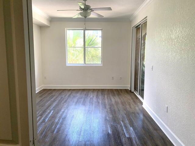 Foto del edificio - 1690 Renaissance Commons Blvd