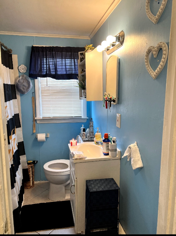 Foto principal - 23 E 5th St