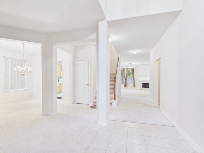 Foto del edificio - 4702 Rolling View Ct