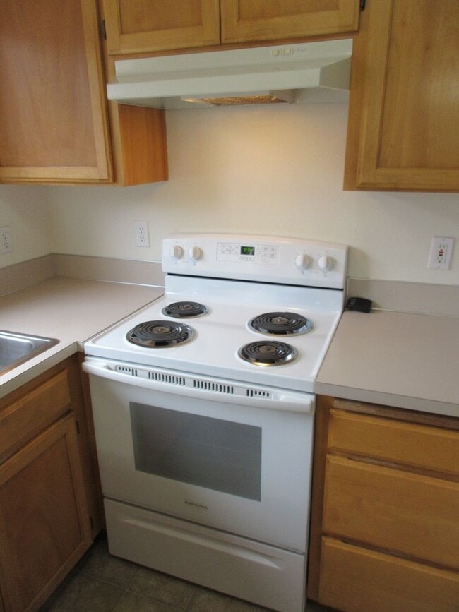 Foto del edificio - Two Bedroom Duplex in South Salem