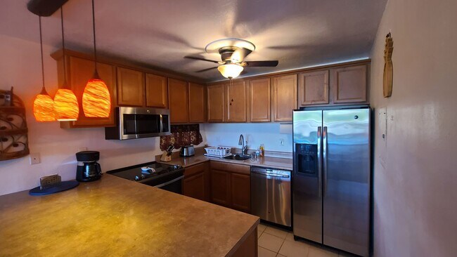 Building Photo - 2 Bedroom 2 Bath Furnished Condo