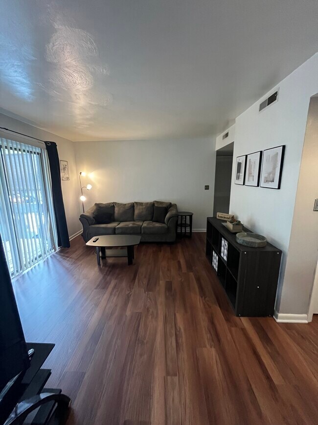 2840 Colonial Ave SW Unit A9, Roanoke, VA 24015 Condo for Rent in