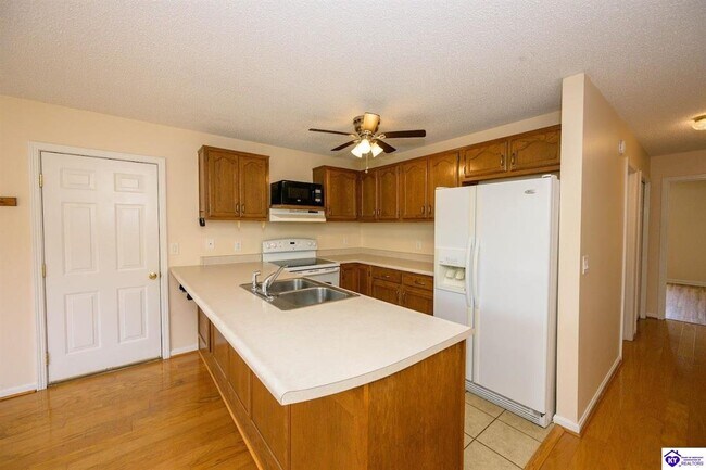 Foto del edificio - 806 Edgebrook Dr