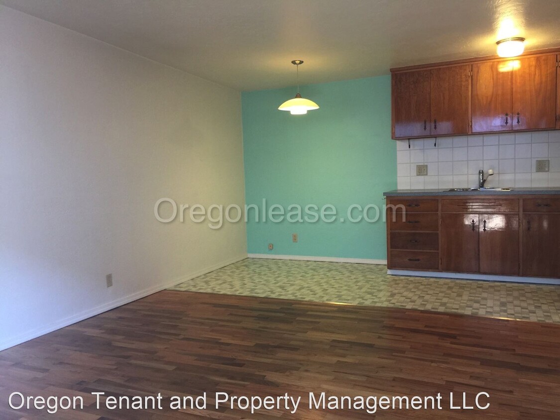 Primary Photo - 2950 Willamette St