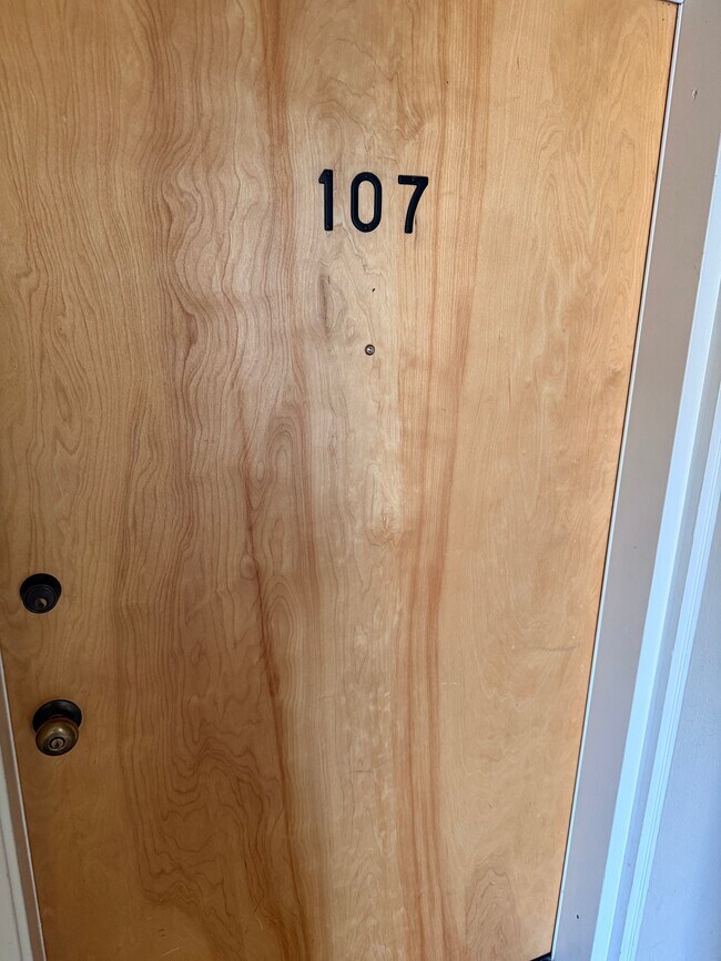 Foto del edificio - 1405 Oak Grove Ave