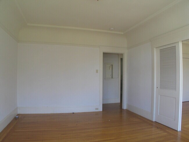 Building Photo - 755 Dolores St