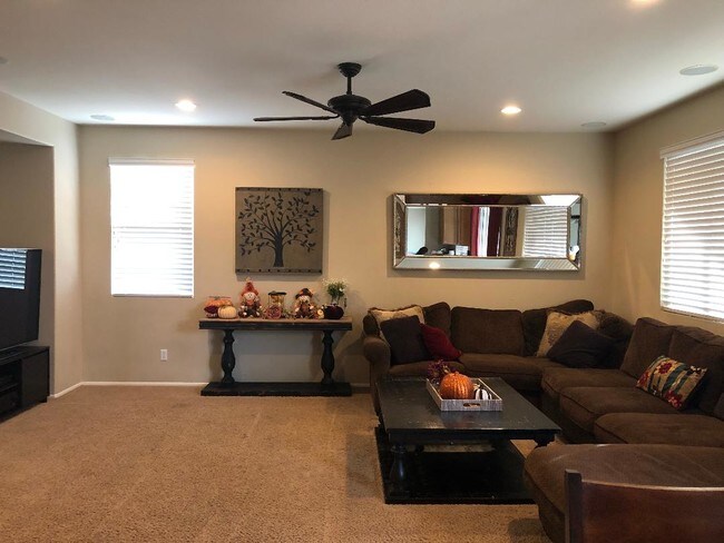 Foto del edificio - 6427 Diamondback Rd