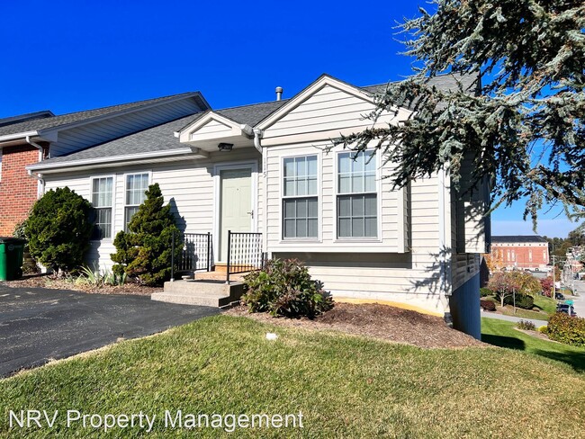 Building Photo - 2 br, 2 bath House - 115 Darci Drive