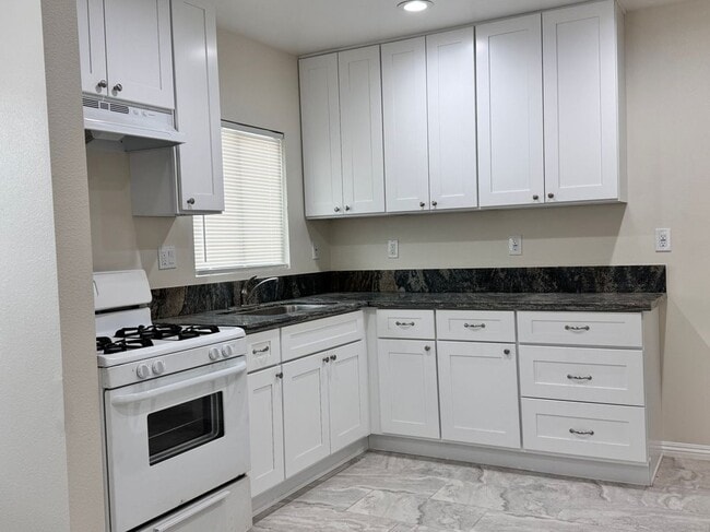Foto del edificio - 128 N Sheridan St
