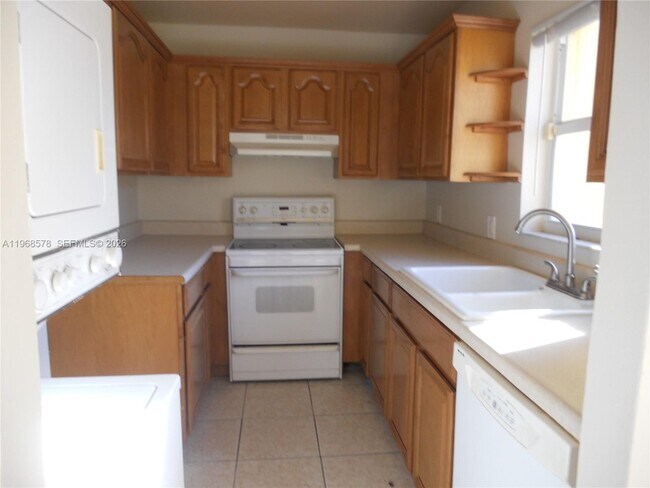 Foto del edificio - 22 SW 14th Ter