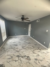 Building Photo - 4938 Lonely Oak Dr