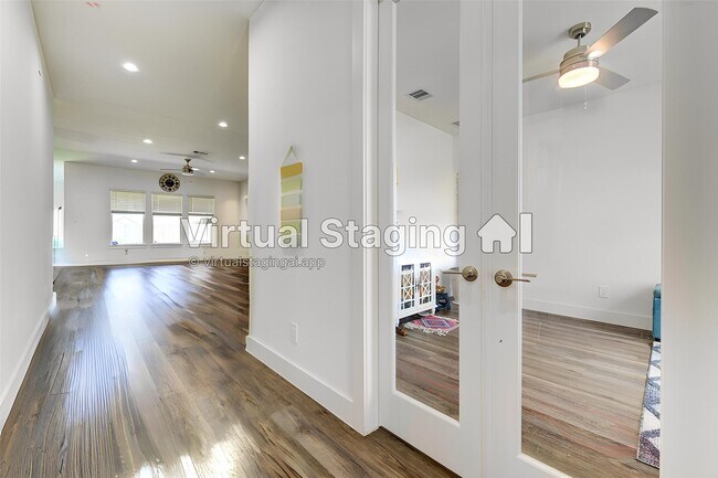 Foto del edificio - 13760 Rising Sun Ln
