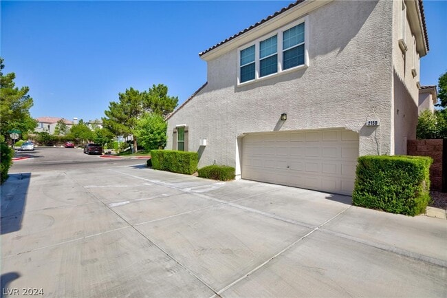 Building Photo - 2150 Cast Pebble Dr