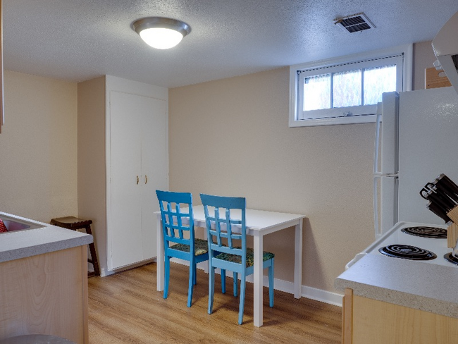 216 N Louisa St Unit 216 N Louisa St, Boise, Id 83712 - Room For Rent 