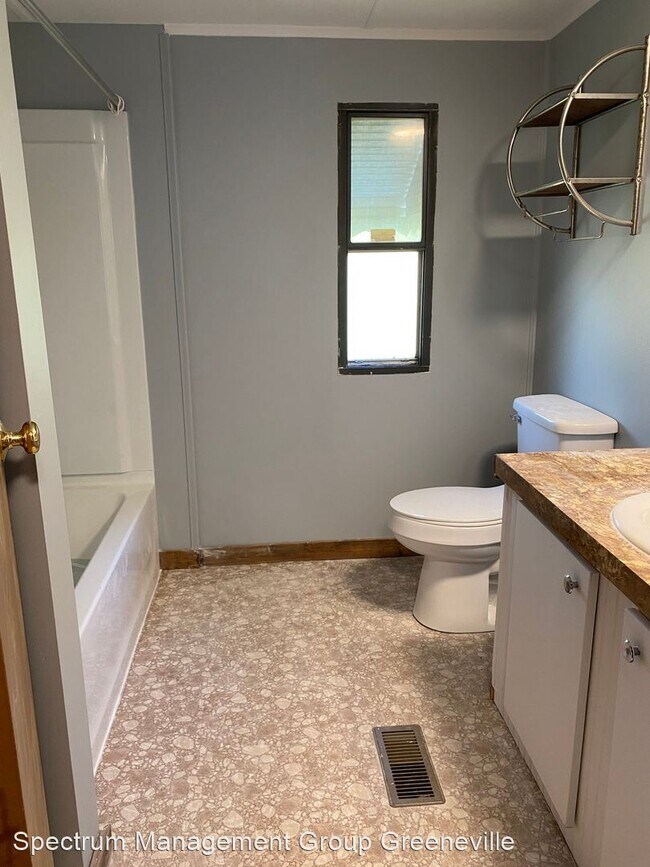 Building Photo - 2 br, 1 bath House - 50 Pebble Hill Park