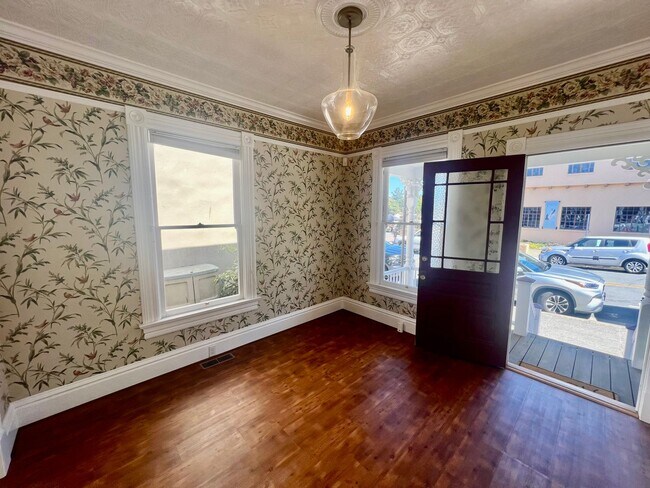 Building Photo - Available Now! Charming Restored Cottage o...