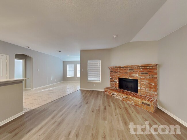 Foto del edificio - 1810 Millbrook Dr