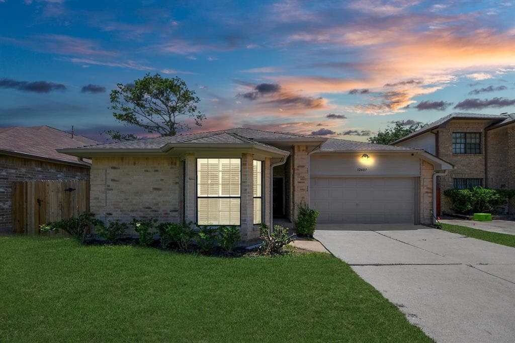 Primary Photo - 12407 Meadow Ridge Dr