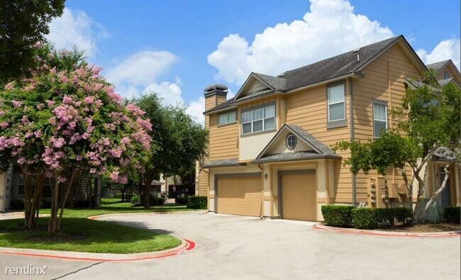 Foto del edificio - 3 br, 2 bath Condo - 23200 Forest North Dr...