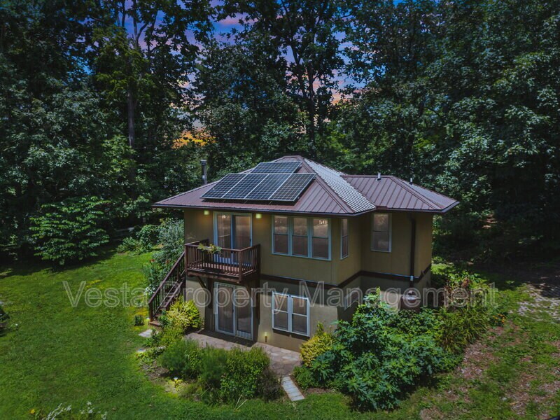 Foto principal - 10 Wellspring Ln