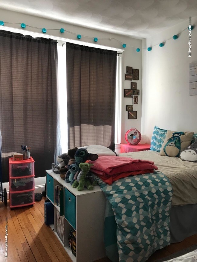 Foto del edificio - 17 Cummings Rd