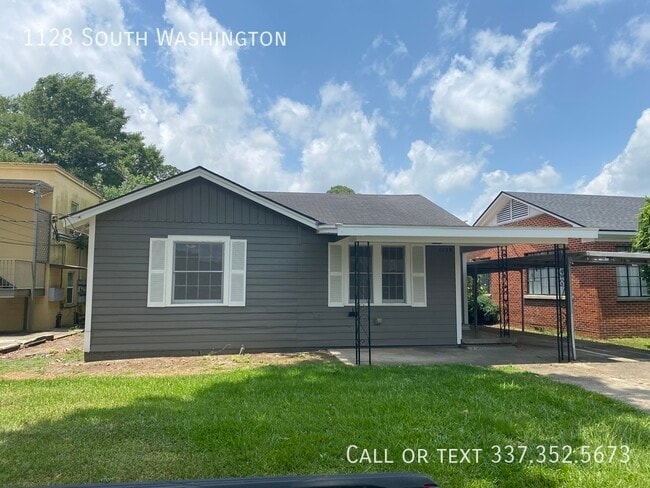 Building Photo - 1128 South Washington-