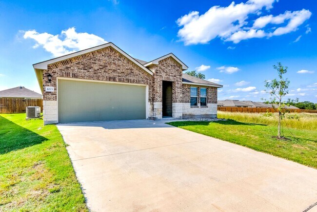 Foto del edificio - 4003 Arafel Ln